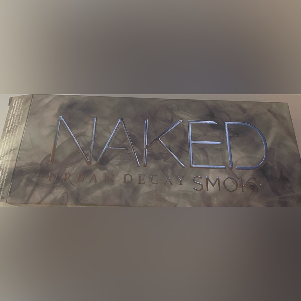 Urban Decay Naked Smoky Palette
